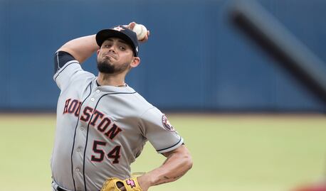 Roberto Osuna dio propinas de 200 dólares en su visita a Monterrey