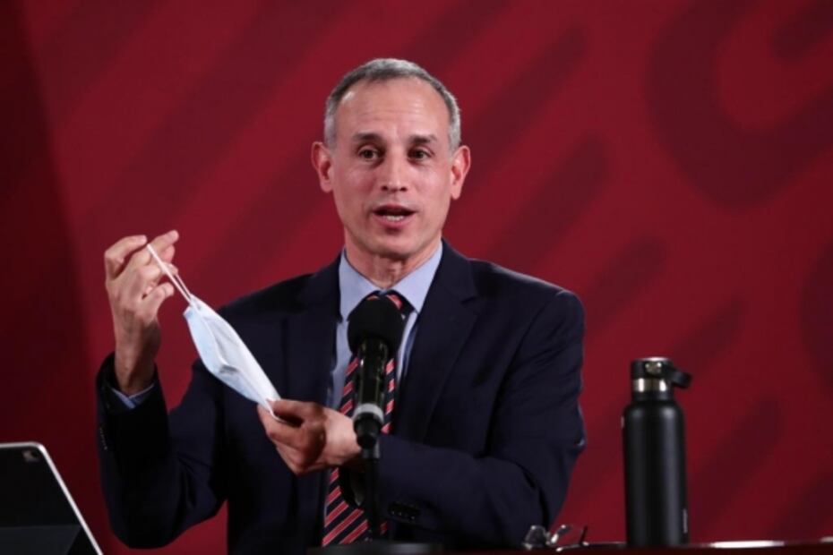 Busca López-Gatell "ir posicionando" uso de cubrebocas entre la población