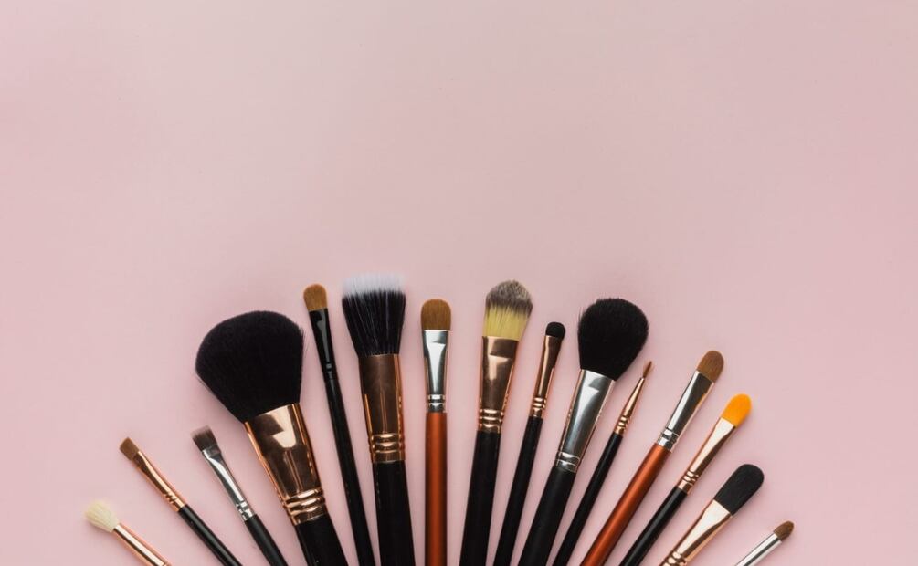 Brochas de maquillaje. Foto: Freepik