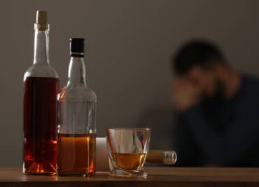 Fallecen 9 por alcohol adulterado con metanol en Jordania; retiran productos contaminados del mercado