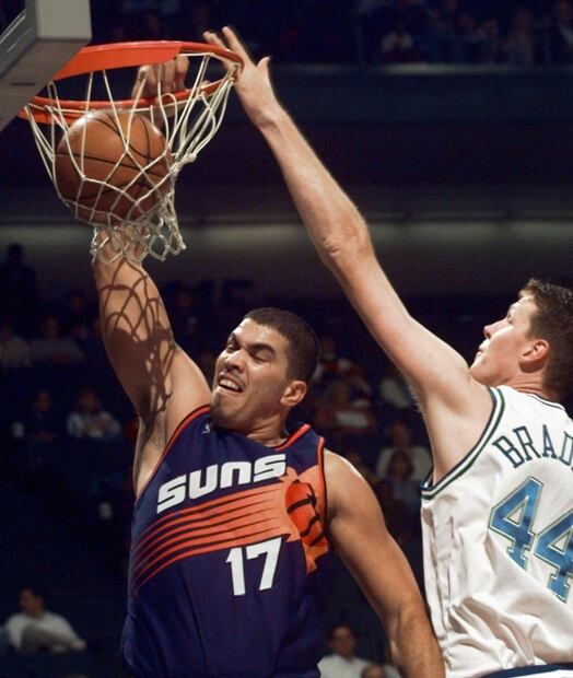 ¿Cuándo debutará Toscano, el quinto mexicano en la NBA?