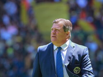 Molestia en América porque Miguel Herrera no da como titular a Ochoa