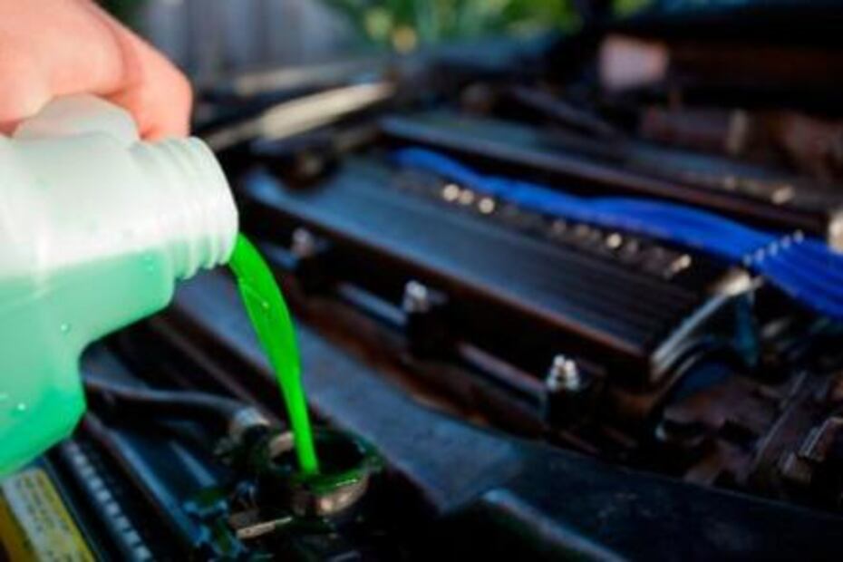 Revisiones que deberías hacer constantemente a tu coche