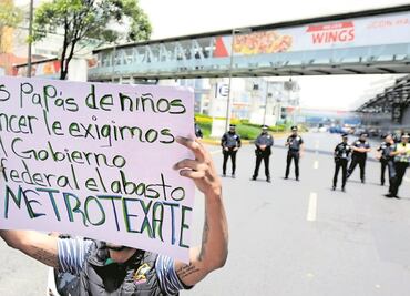 "Macrobloqueo" en aeropuerto es para exigir medicamentos: Padres de niños con cáncer