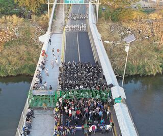 Detienen a 400 migrantes que ingresaron a México