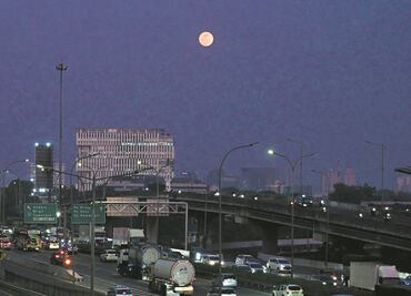 Yakarta, ciudad de papel