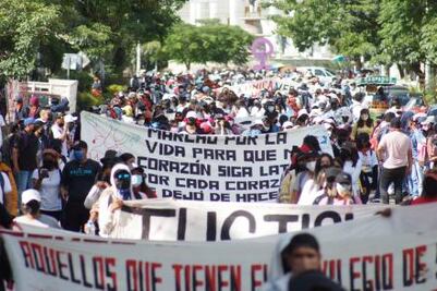 Tribunal ratifica formal prisión a militares señalados en caso Ayotzinapa; son acusados de delincuencia organizada y desaparición forzada