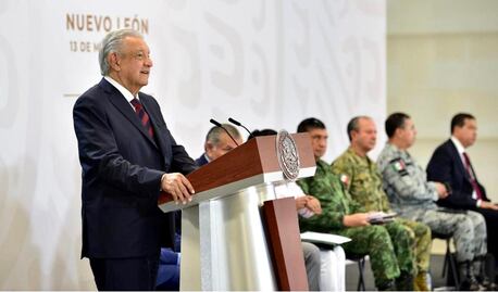 AMLO señala que ya se reunió con padres de Debanhi Escobar; se compromete a que haya justicia