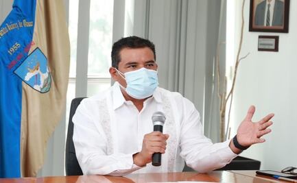 Solicitan en Oaxaca detención de Eduardo Bautista, rector de la UABJO