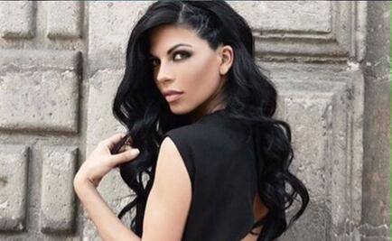 África Zavala impacta con mini cintura 