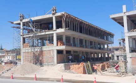 Martín Orozco supervisa avances del plantel del Bachillerato General Militarizado 