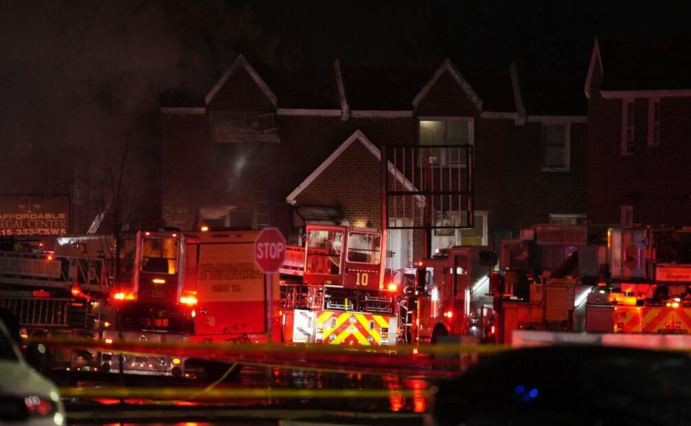 Aeronave se estrella en el noreste de Philadelphia. Foto: AP