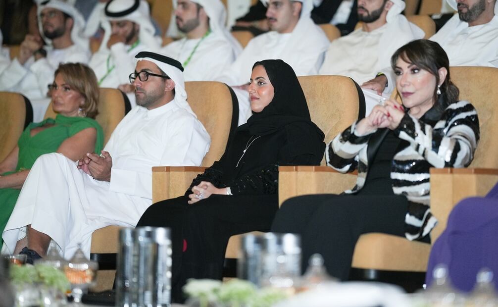 Al centro, Sheikha Jawaher bint Abdullah Al Qasimi, directora de este festival. Foto: Cortesía.