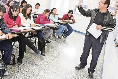 Alistan becas de intercambio estudiantil para el extranjero