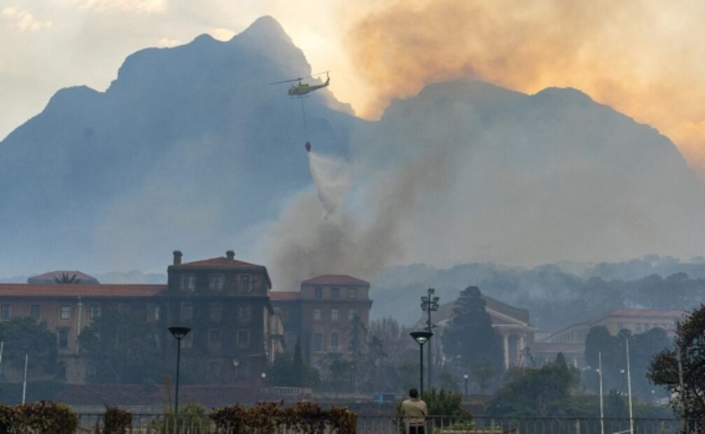 Intelectuales africanos, en duelo por la pérdida de una biblioteca irremplazable