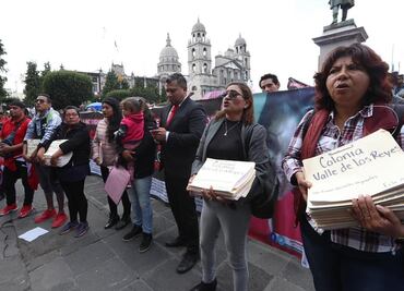 Antorchistas protestan frente a Congreso de Edomex; piden destituir a alcaldesa de Los Reyes La Paz
