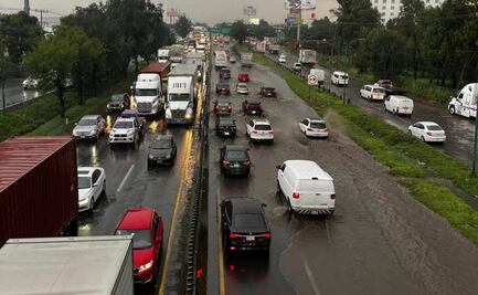 ¡Toma tus precauciones! Lluvia provoca congestionamiento vial en carretera México-Querétaro; hay encharcamientos en distintos puntos