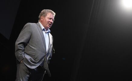 Postergan viaje de William Shatner, actor de "Star Trek", al espacio