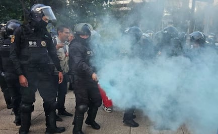 Marcha propalestina deja 3 policías capitalinos lesionados tras enfrentamiento con encapuchados