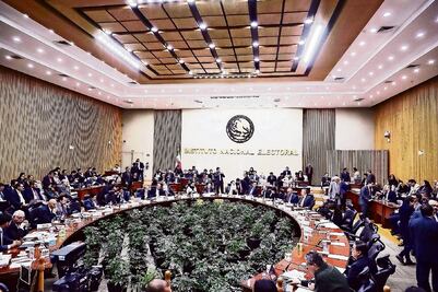 INE se queda con sólo 10% de sus proveedores