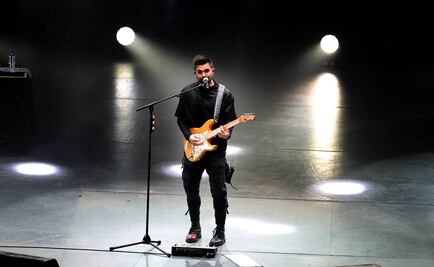 Juanes recuerda a Juan Gabriel en su concierto