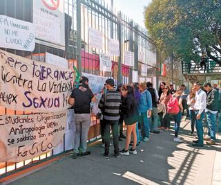 UAEM da de baja a alumno por difundir fotos de compañera