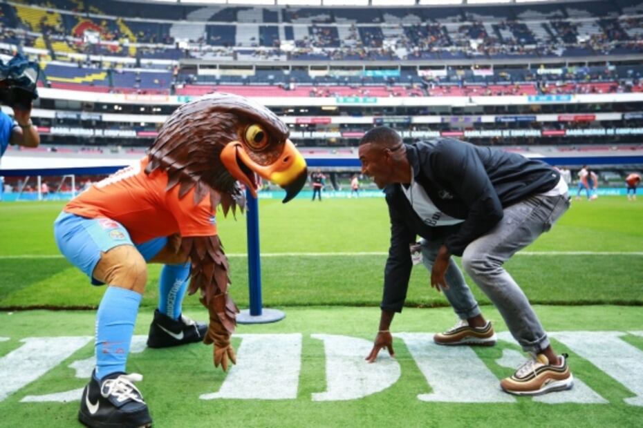 El Azteca se prepara para albergar duelo de la NFL 