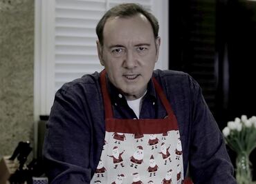A Kevin Spacey le llueven críticas por el video que subió a Twitter