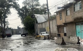 Tras fuertes lluvias, limpian presa "El Ángulo" en Edomex; logran reducción de agua y basura