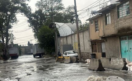 Tras fuertes lluvias, limpian presa "El Ángulo" en Edomex; logran reducción de agua y basura