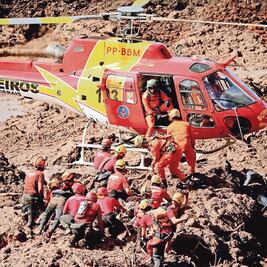 Brasil: suman 65 muertos por ruptura de dique