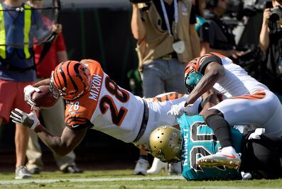 AJ Green y Jalen Ramsey se pelean en pleno partido