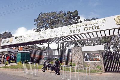 Universidad, en honor a Ealy Ortiz