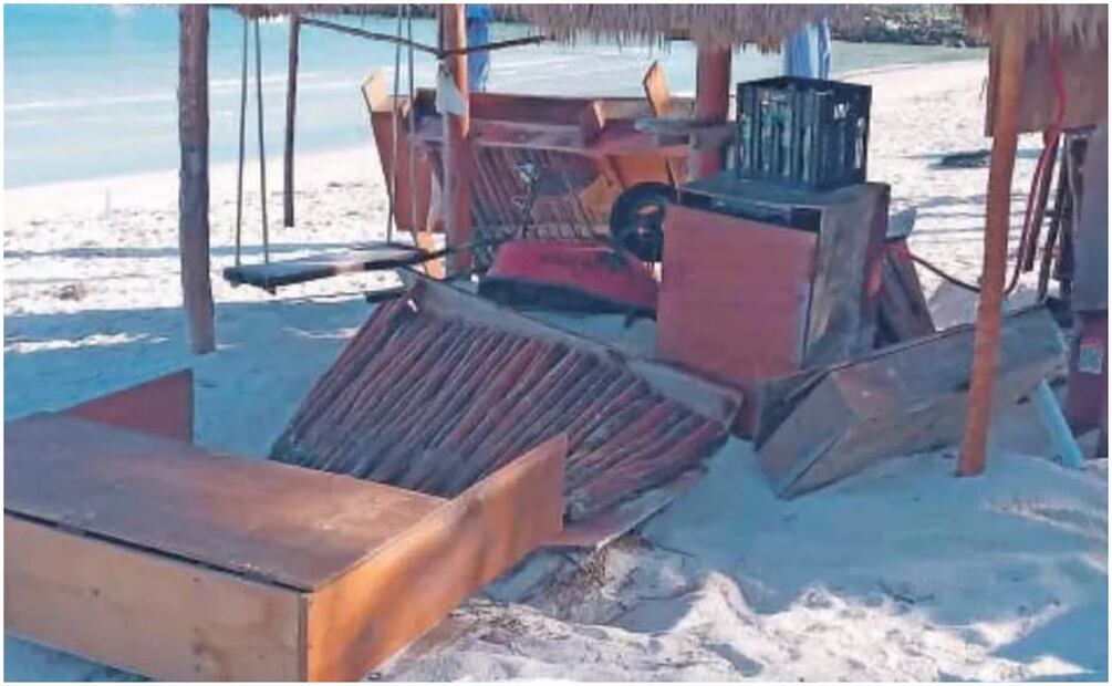 El huracán “Milton” causó serios daños a la Playa de los Cerditos en Yucatán (14/11/2024). Foto: Especial