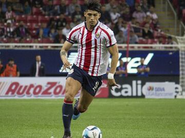 Chivas va por el invicto de Necaxa