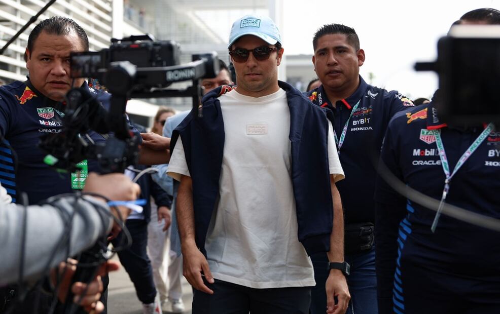 El mexicano Sergio Pérez llega al Autódromo Hermanos Rodríguez en la Ciudad de México. Foto: Hugo Salvador/EL UNIVERSAL