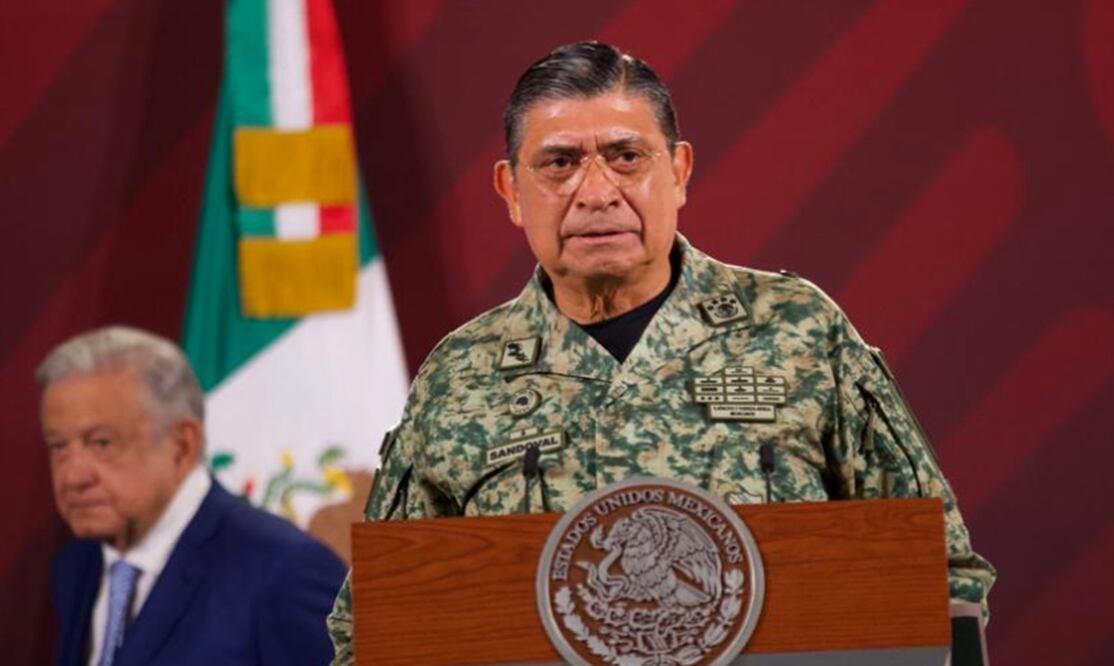 El titular de la Sedena aseguró que viajes han sido de carácter oficial y no de vacaciones