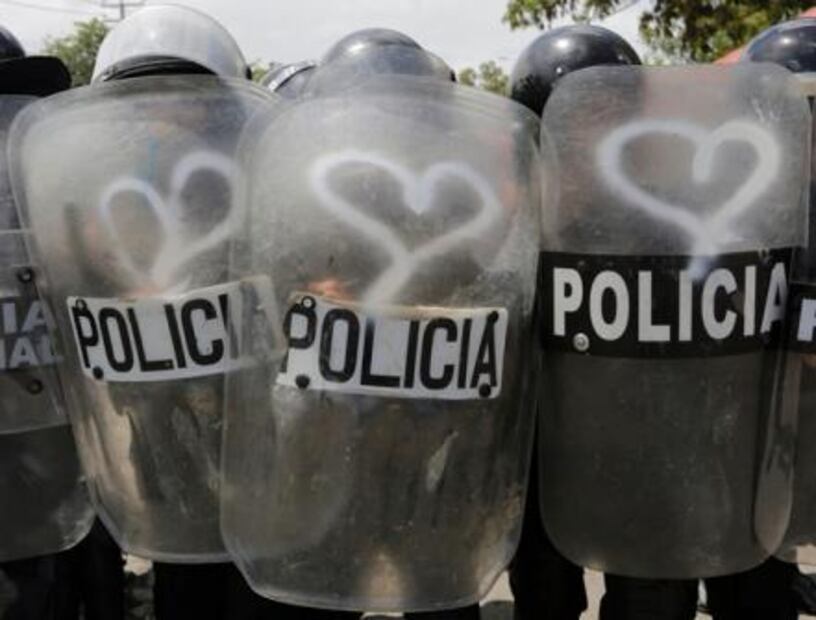 Reportan un muerto tras ataque a marcha contra el presidente de Nicaragua