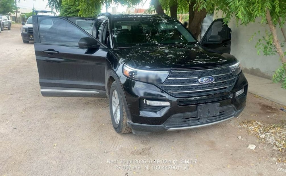 Aseguran auto con reporte de robo (31/07/2025). Foto: Especial