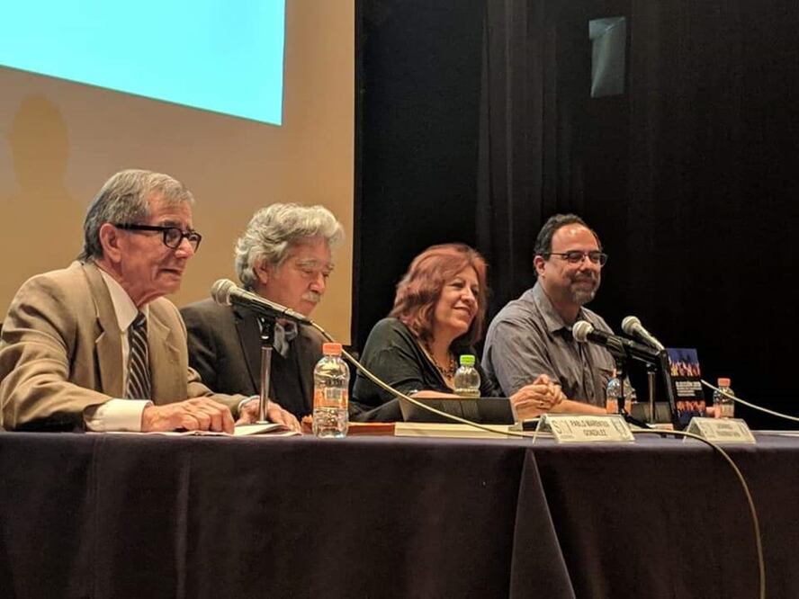 Carola García en junta de la UNAM. Foto: Especial
