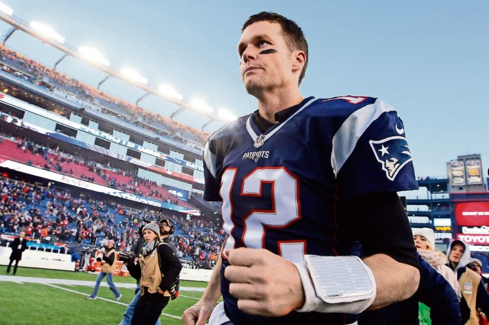 Además de la proeza de Tom, ‘Pat s ’ son líderes del Este en la Americana (WINSLOW TOWNSON. USA TODAY SPORTS)