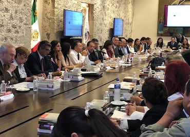 Inicia taller legislativo para senadores de Morena sin la presencia de "Napito"
