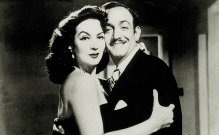 La historia detrás de la foto: María Félix y el cuerpo de Jorge Negrete llegan a México