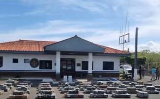Panamá incauta casi 2 toneladas de cocaína en el Pacífico; detiene a dos colombianos y decomisa un arma