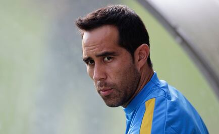 Claudio Bravo llega a Manchester y está cerca de fichar con el City