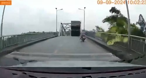 Suman 64 muertos por tormentas en Vietnam; puente se derrumba y arrastra autobús