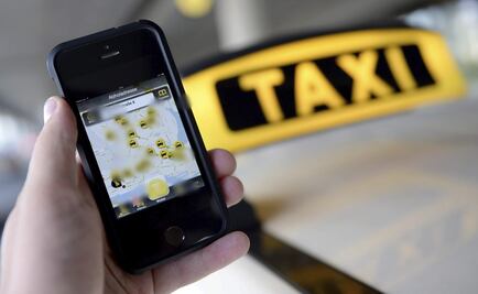 Padres olvidan a recién nacido en taxi de Berlín 