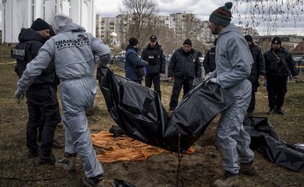 Día 58 de invasión rusa a Ucrania: Fosas comunes en Mariupol y más ataques en el Donbás