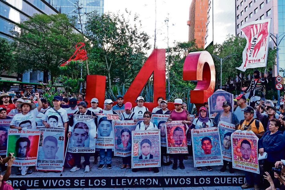 Obtienen su libertad 8 militares por el caso Ayotzinapa