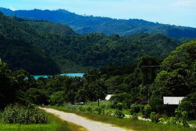 Ex zapatistas encarcelan a alcalde interino de Chiapas y a cinco policías